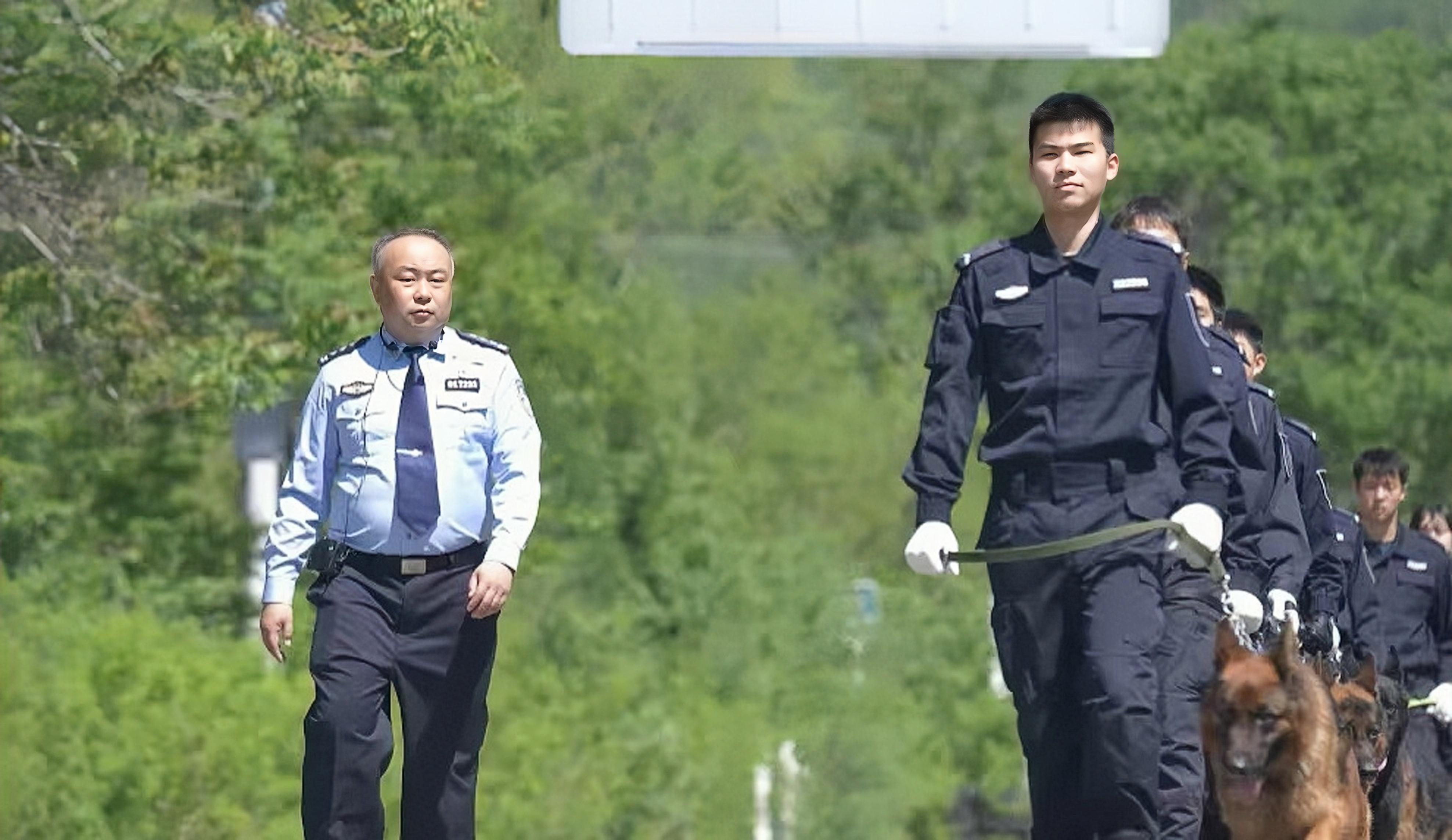 ??警犬技術(shù)專(zhuān)家趙鵬：“硬核”導(dǎo)師初心如磐