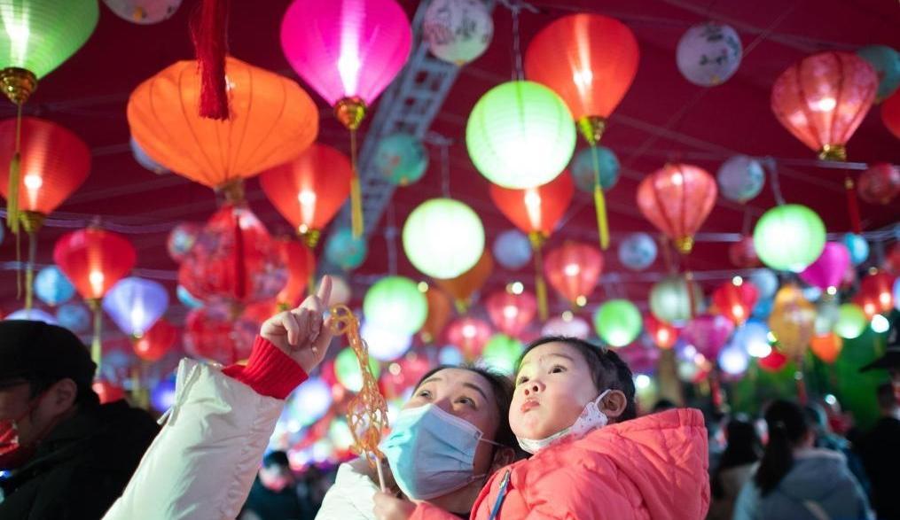 時光相冊丨我們的春節(jié)·張燈結(jié)彩慶元宵！