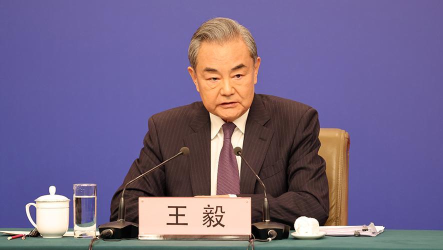 外交部長王毅回答記者提問